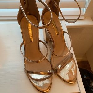 LIKE NEW ROSE GOLD HEELS